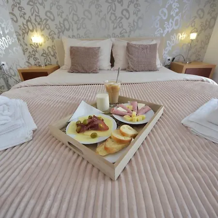 호텔 Luznjanin Restoran I Sobe